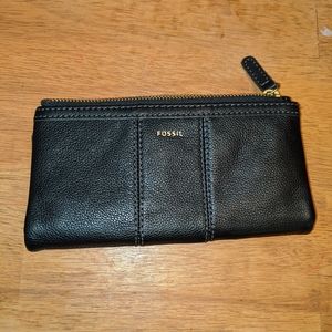 Fossil wallet